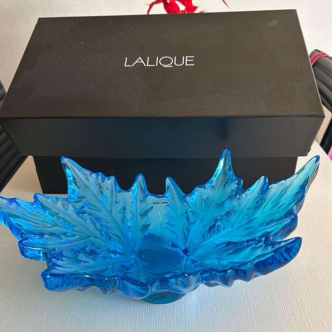 Lalique 青い葉形ガラス皿 箱付き
