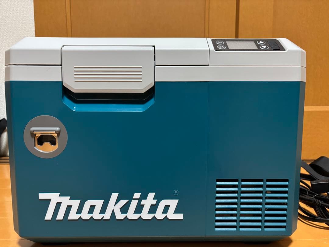マキタ　保冷温庫　CW003G