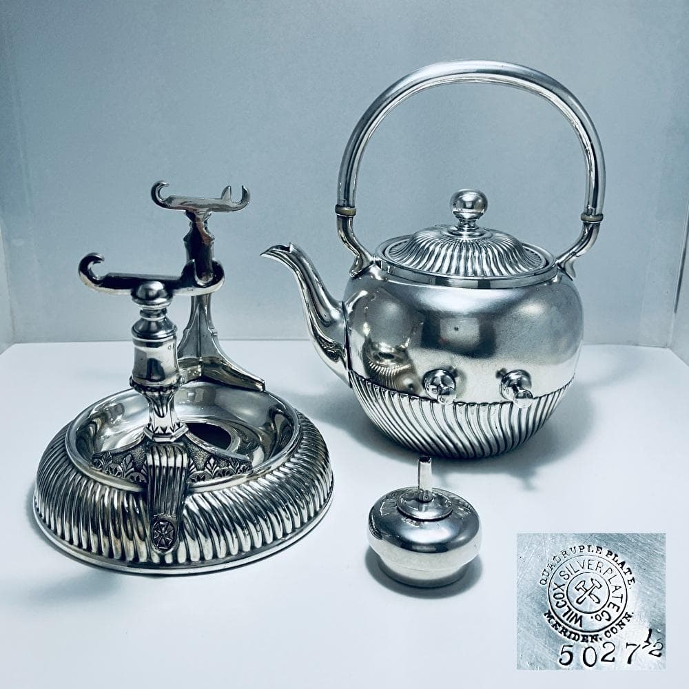 【WILCOX】ビクトリアンのティーケトル 【シルバープレート】