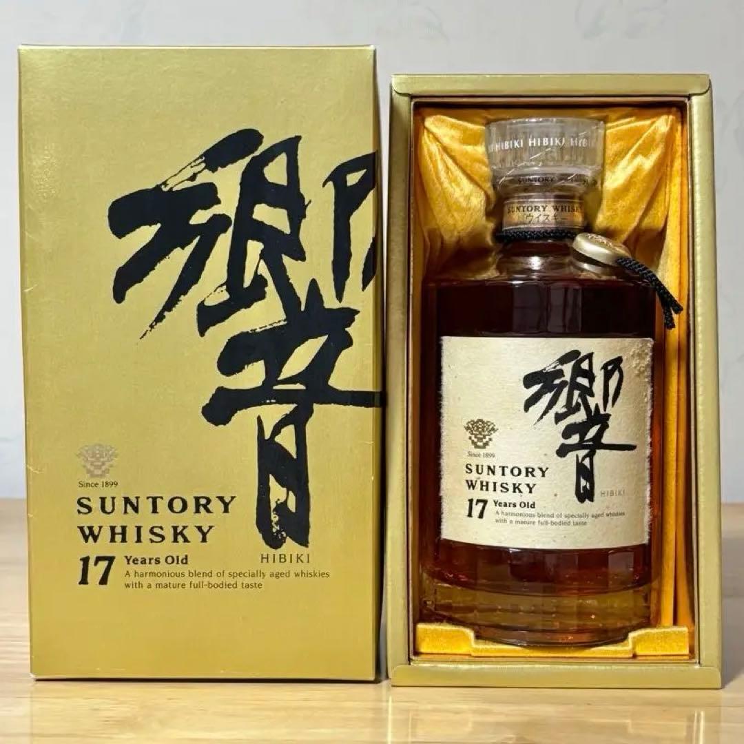 サントリー　響　17年　ウイスキー　700ml 裏ゴールドラベル　紐あり