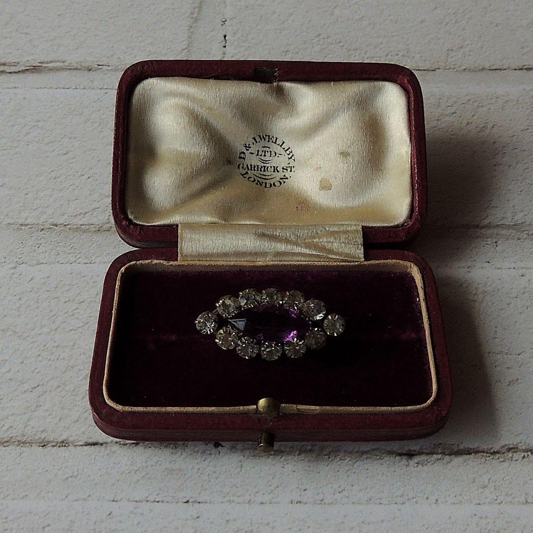 英国アンティーク ブローチケース 赤 ロンドン ジュエリー箱