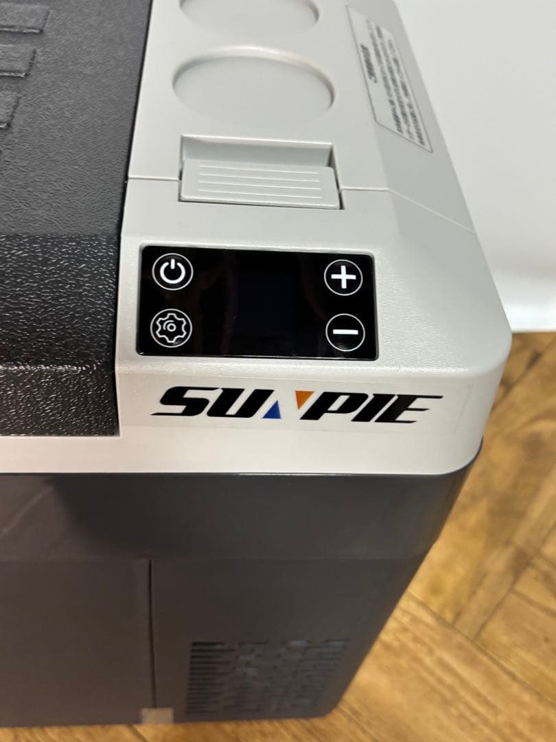 ◎新品・未使用◎「SUNPIE」車載冷蔵庫 30L ◎-22℃～10℃