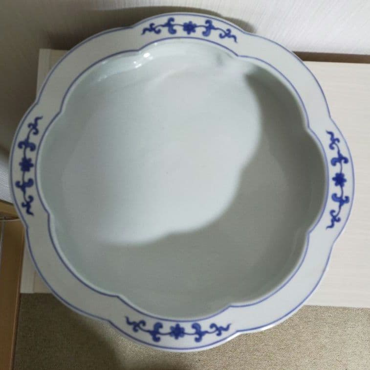 セール中✨中国工芸　染付青花磁器　花鳥水鉢（ 大）睡蓮鉢　花丸型　う