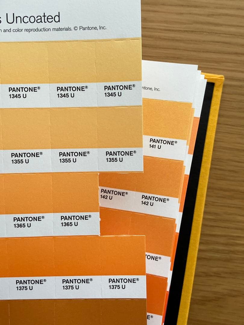 PANTONE ソリッドカラーチップ/上質紙版