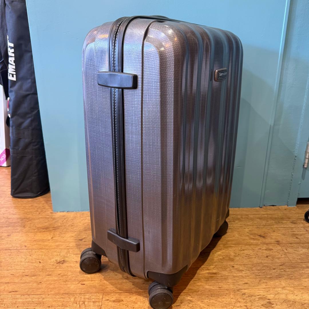 値下げしました‼️【美品✨】サムソナイト　ブラックレーベル　キャリーケース