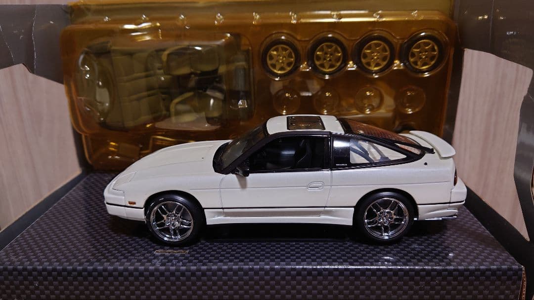 アオシマ DISM 中期 日産 180SX RPS13 1/24 ミニカー