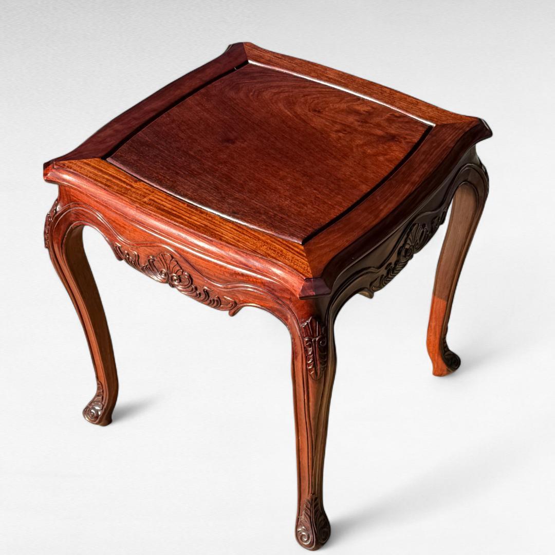 アンティーク サイドテーブル 彫刻 猫脚 クラシック調 エレガント