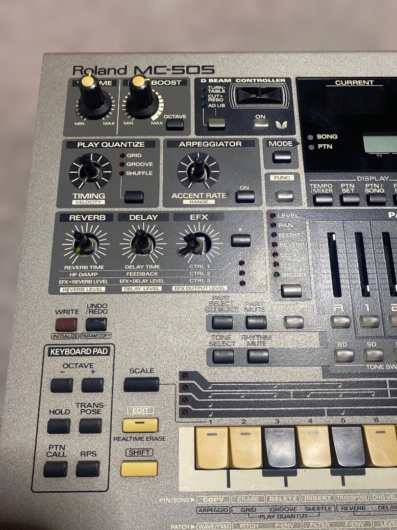 Roland MC-505 グルーヴボックス