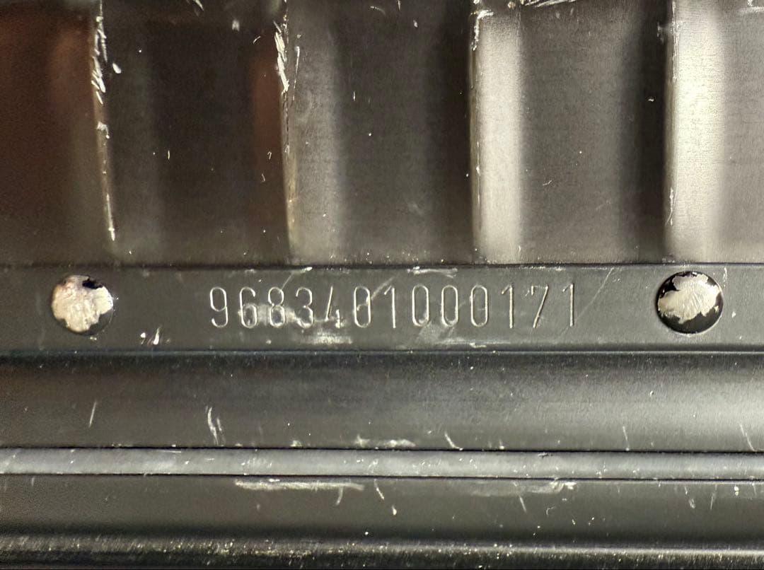 リモワ 機内持込可　クラシク黒アルミキャリーケース