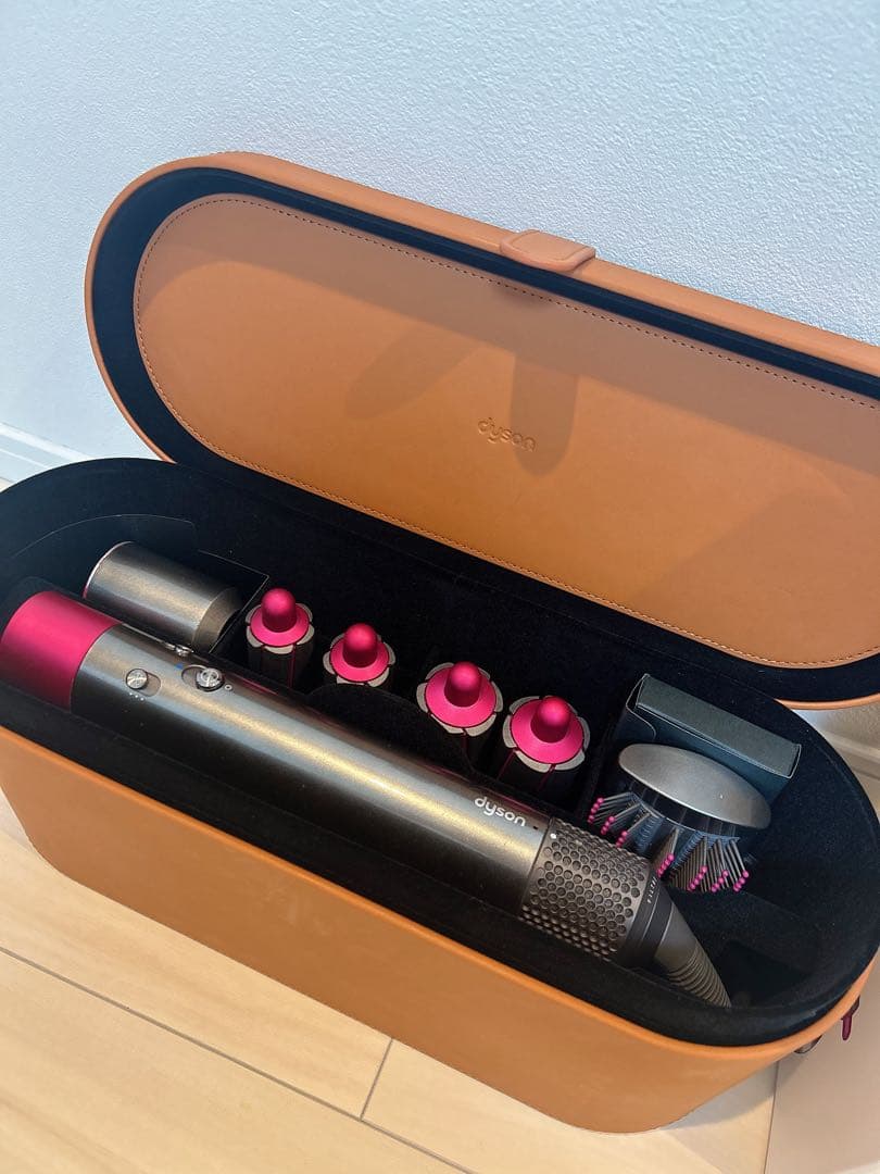 ダイソンエアラップボリュームシェイプ　ダイソン　エアラップ