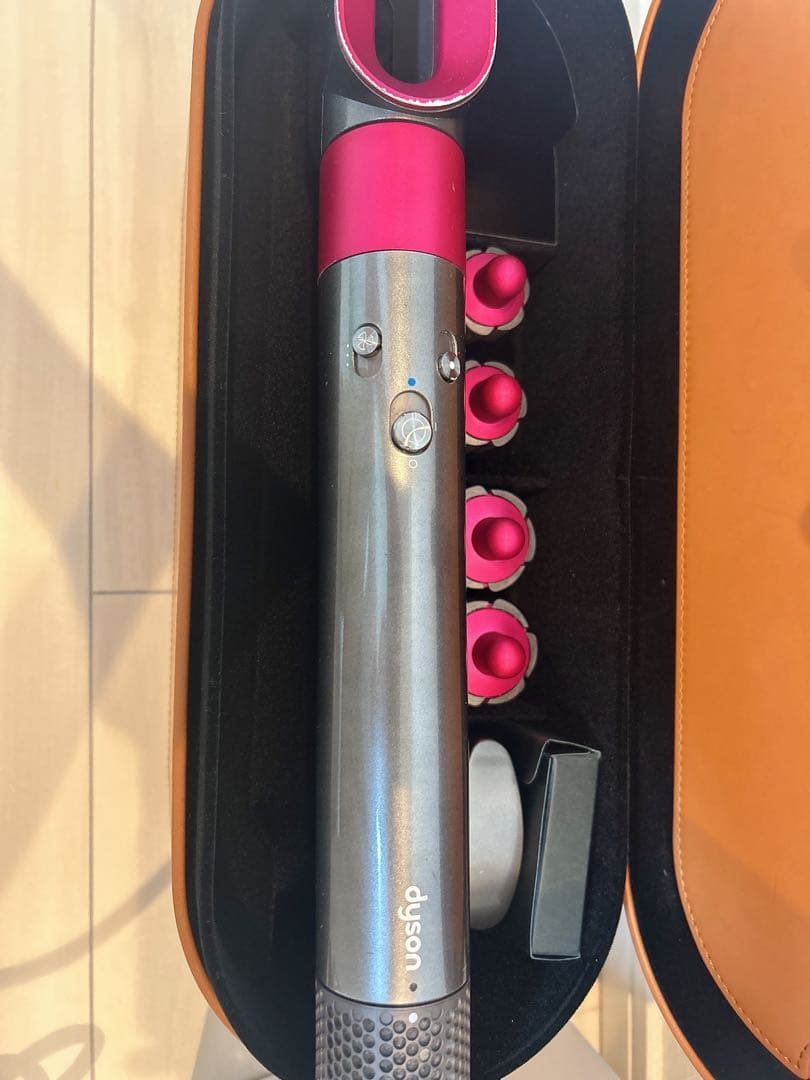 ダイソンエアラップボリュームシェイプ　ダイソン　エアラップ