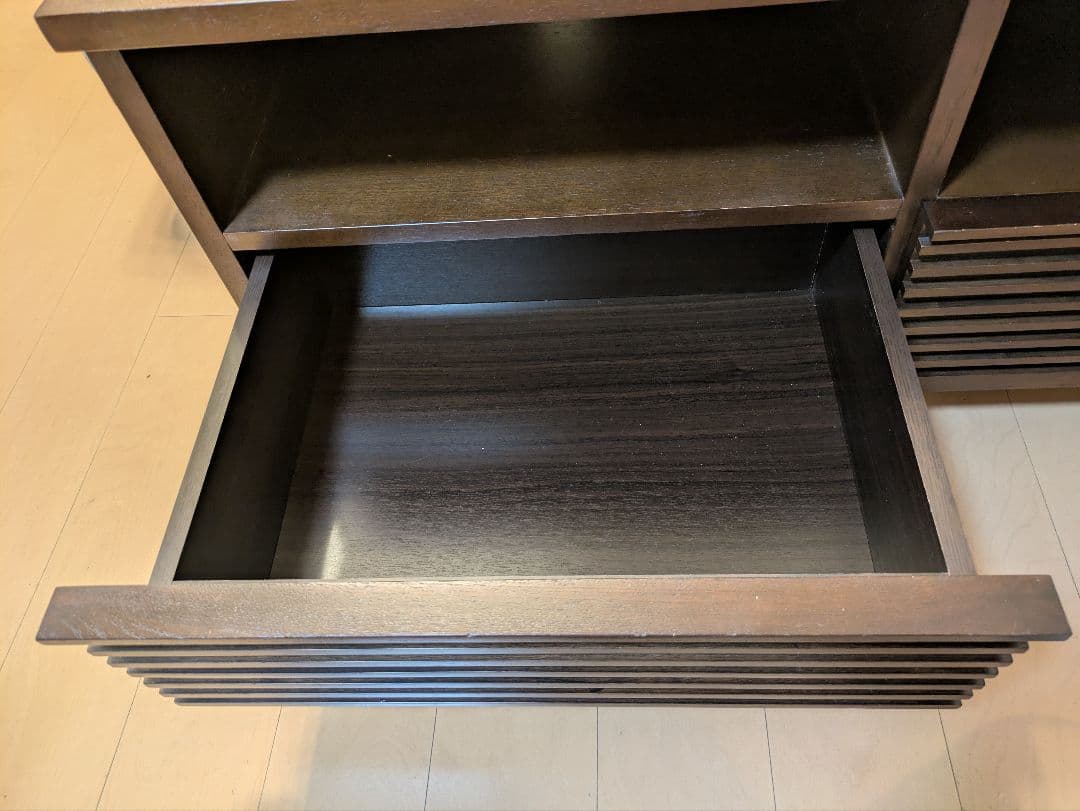 高級家具a.flat エーフラット「ルーバー」テレビボード