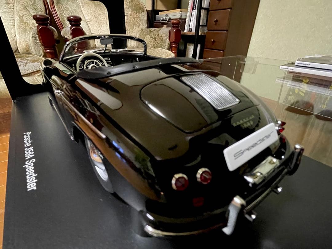 価格変更1/18 オートアート ポルシェ356A スピードスター ブラック未展示