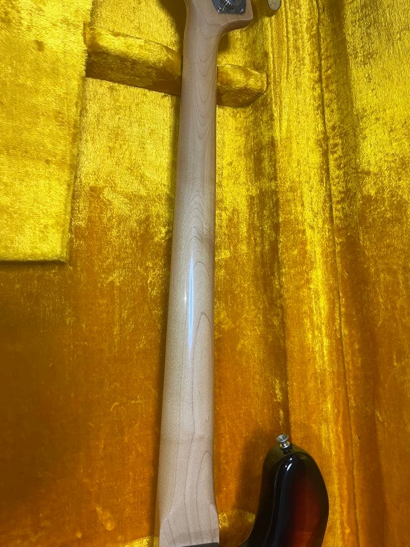 Fender Custom Shop Jazz Bass アッシュ・ローズ