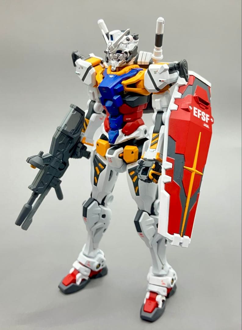 HG 白いガンダム（GQ）　塗装完成品