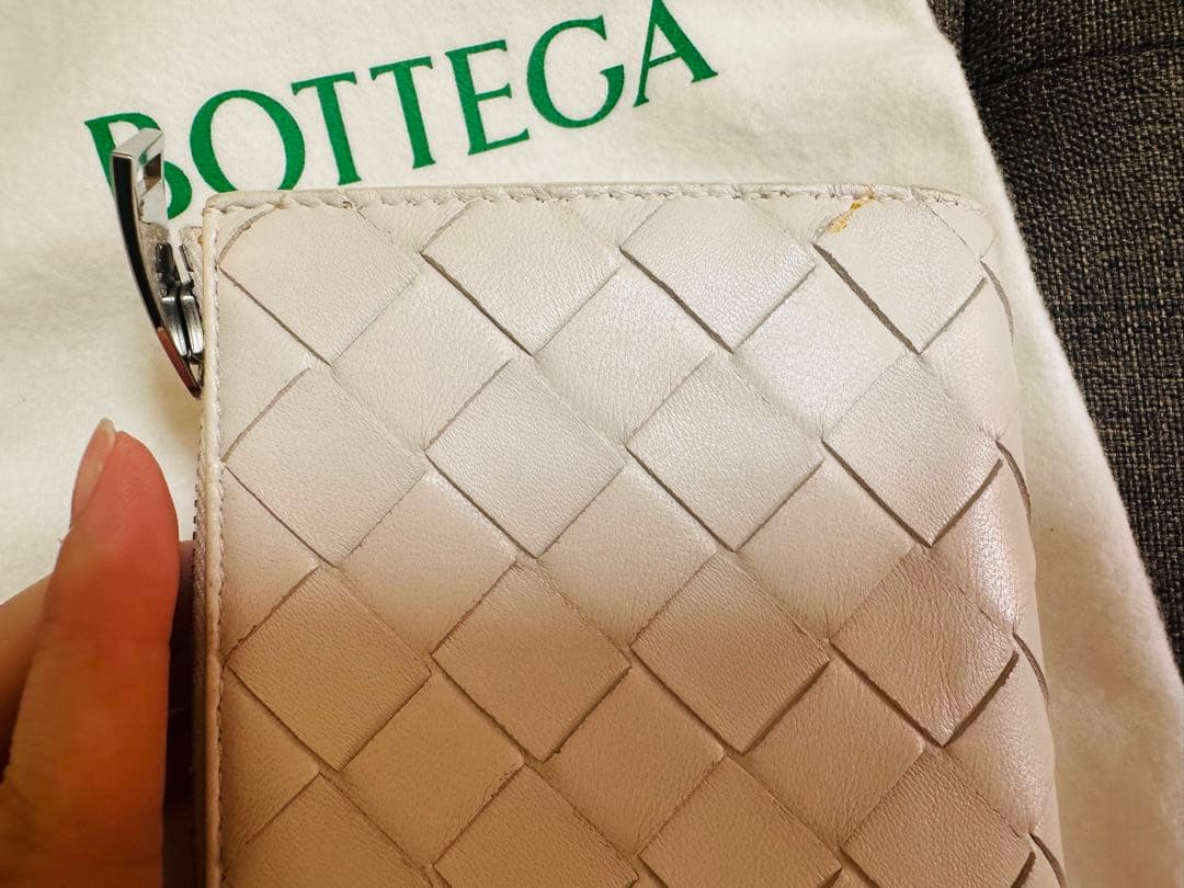 BOTTEGA VENETA ボッテガヴェネタ 二つ折り財布