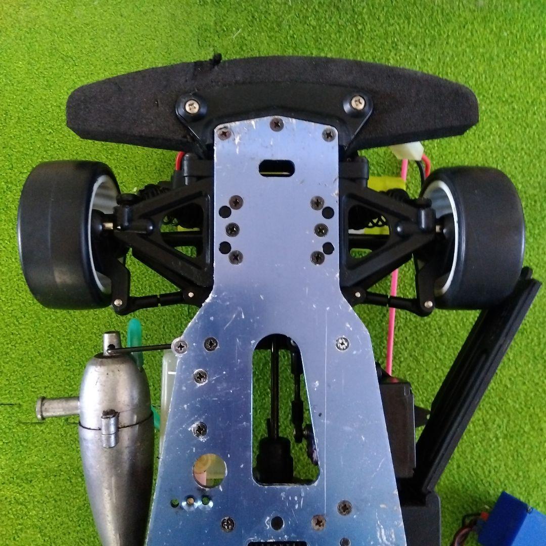 京商高性能エンジンラジコンカー