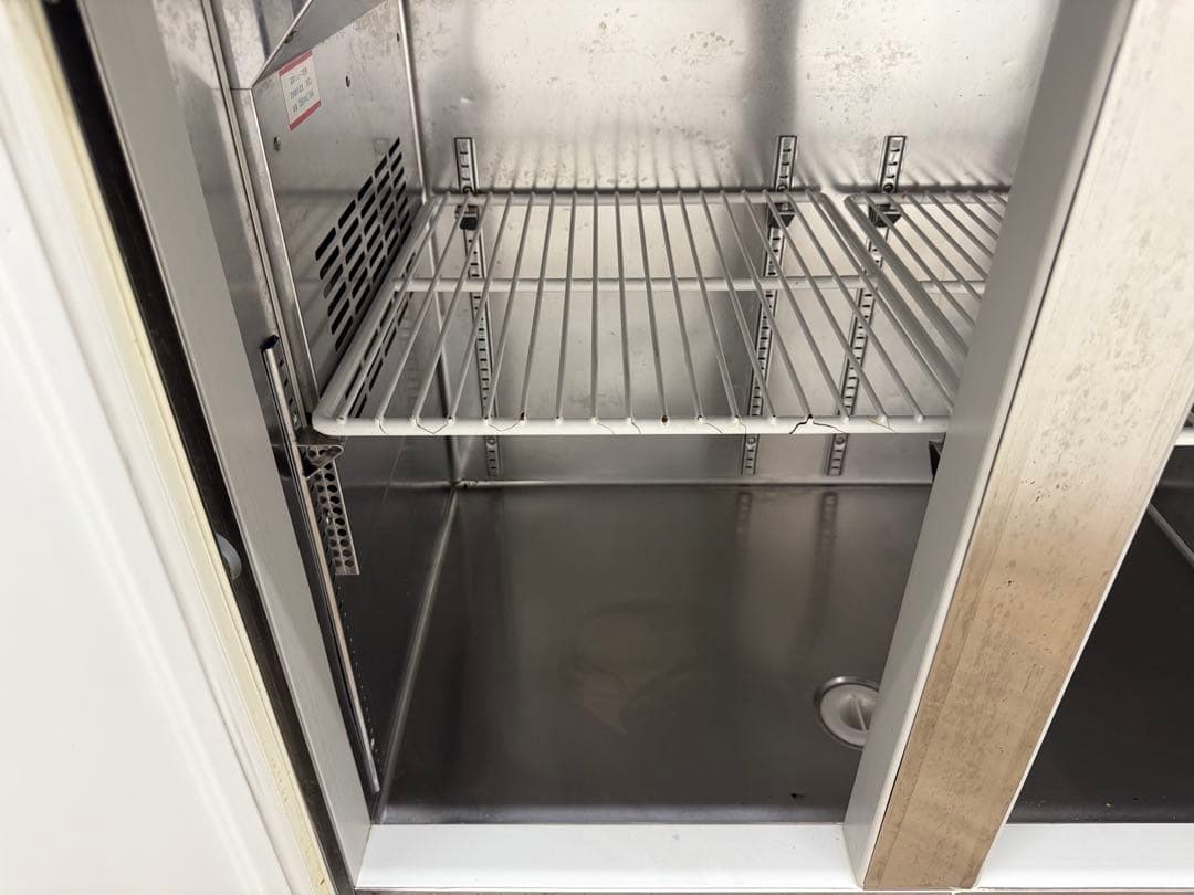 大和冷機　DAIWA　台下冷蔵庫　コールドテーブル　厨房　飲食店　４９６１CD