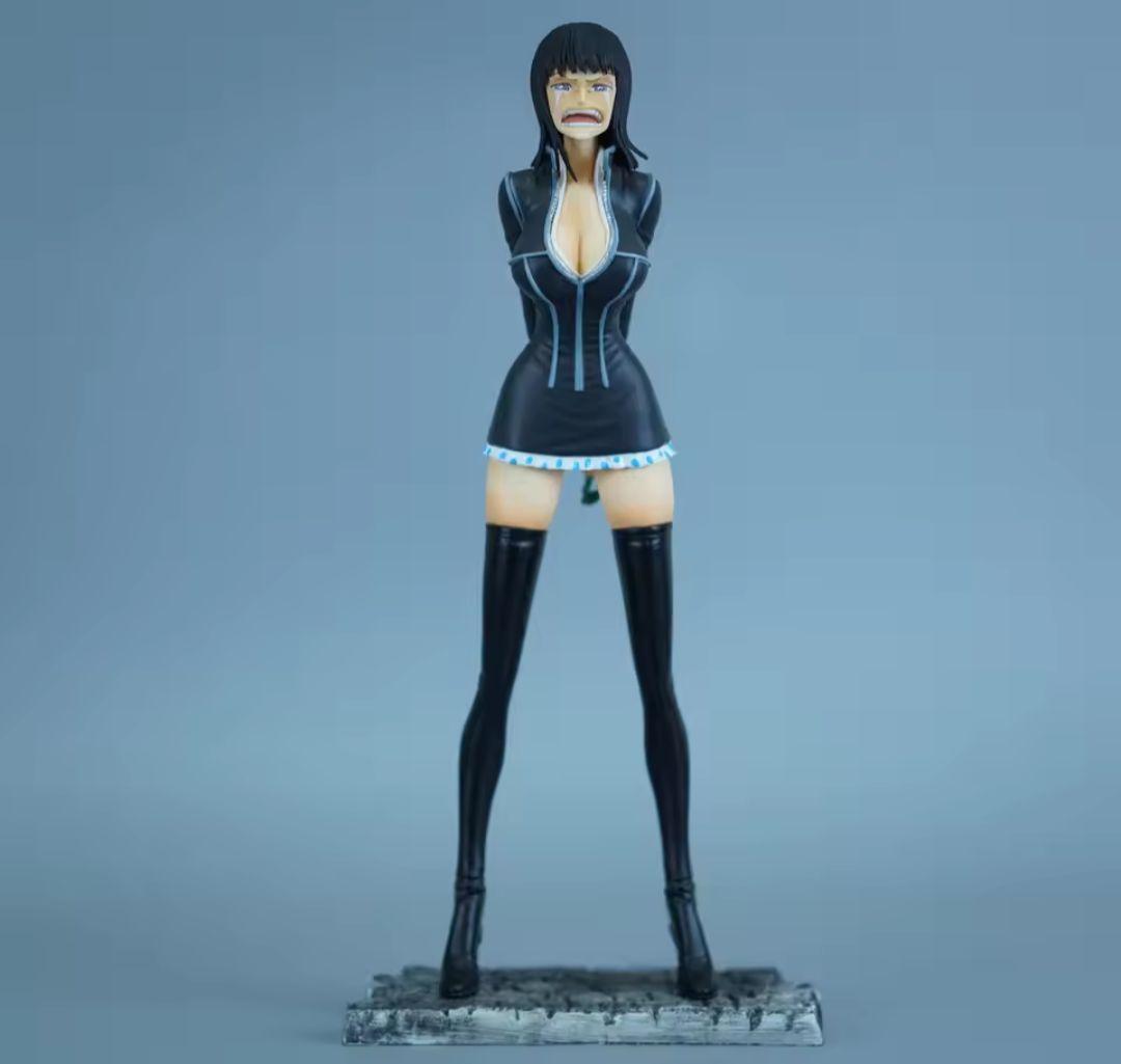 ワンピース　ニコ・ロビン　フィギュア