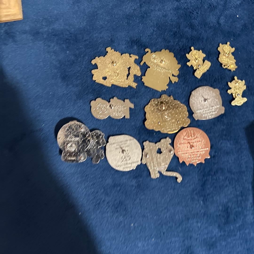 ディズニーピンバッジセット