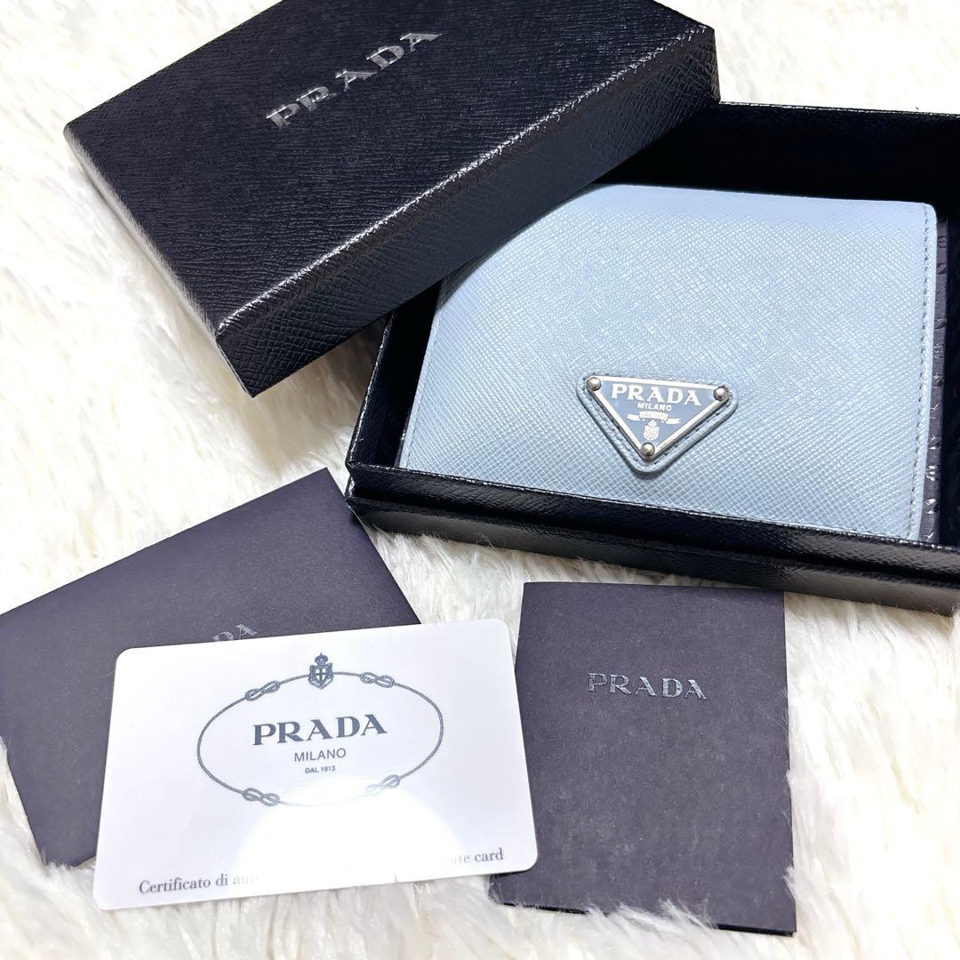 美品/現行✨プラダ 二つ折り財布 三角ロゴ レザー RFID ライトブルー 水色