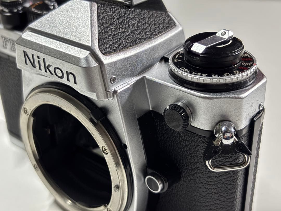 Nikon FE2 シルバー NIKKOR 50mm 1:1.8 レンズ セット