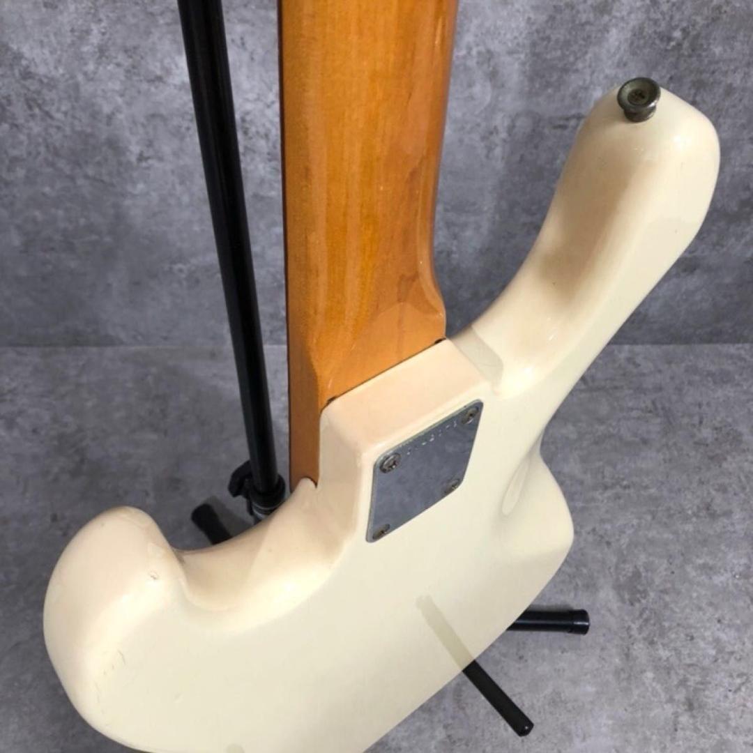 ジャパンビンテージ Squier Fender Jazz Bass JVシリアル