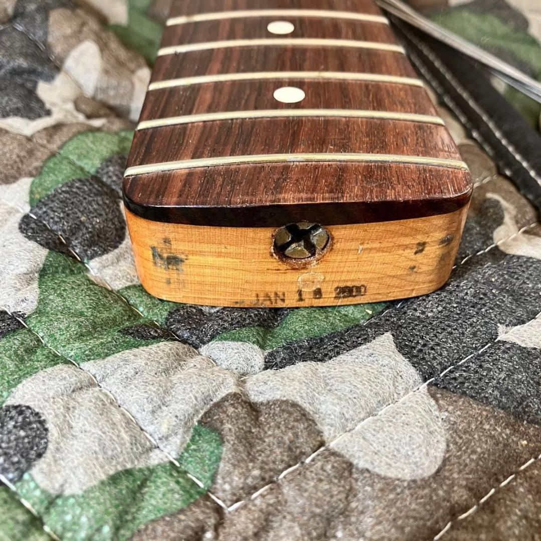 ジャパンビンテージ Squier Fender Jazz Bass JVシリアル