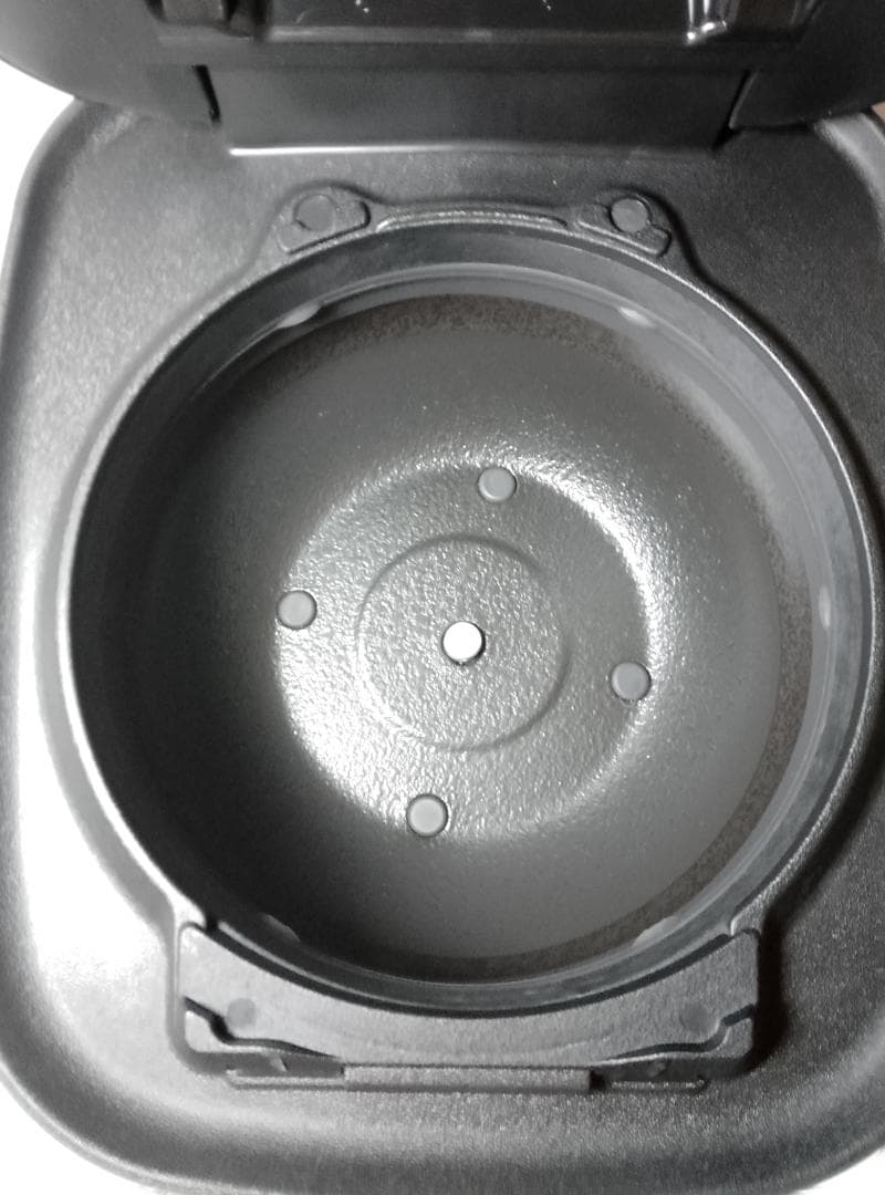 M*i様 TIGER　JPX-062X　土鍋圧力IH炊飯ジャー〈THE炊きたて〉