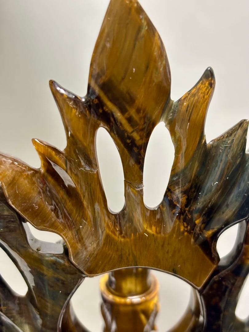 #伝統工芸士 田中保山（甲州水晶貴石細工） 虎目石 聖観音像 ガラスケース入り