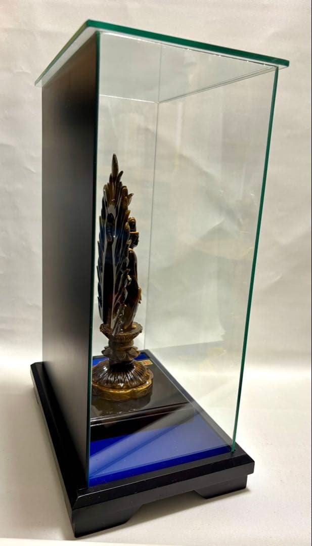 #伝統工芸士 田中保山（甲州水晶貴石細工） 虎目石 聖観音像 ガラスケース入り