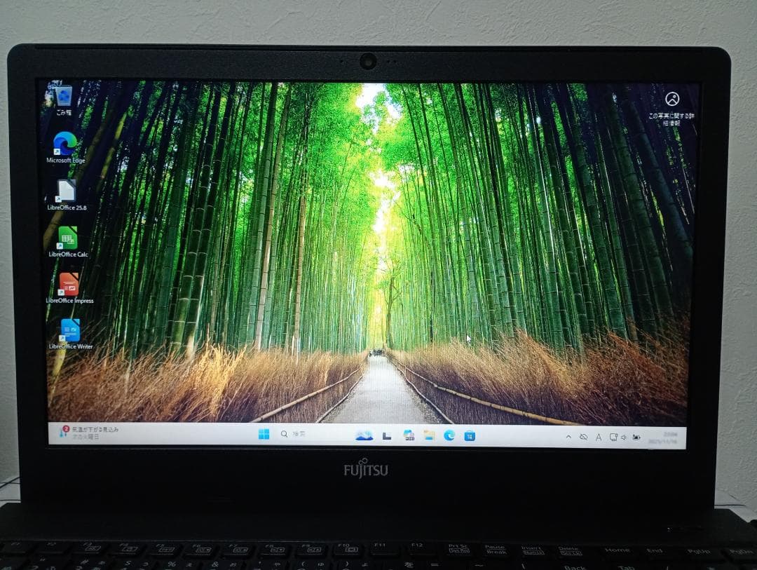 ◎新品SSD　intel 第8世代 Core i3／富士通／Win11 pro