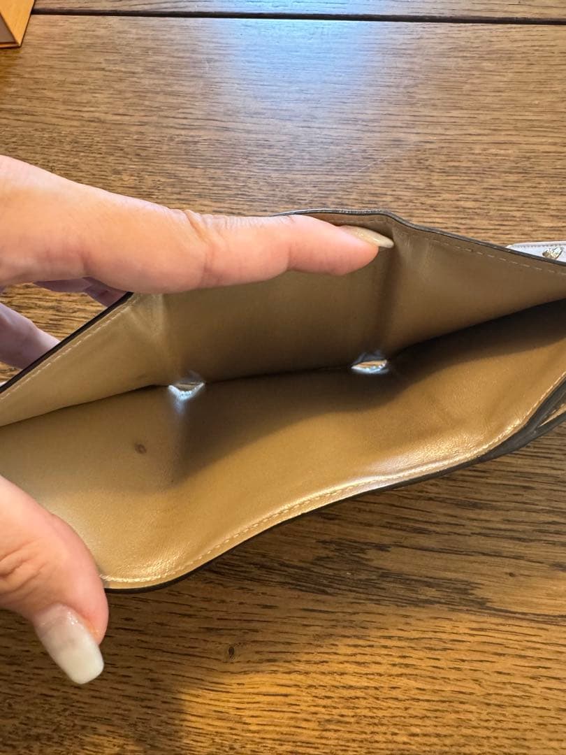 Louis Vuitton 三つ折り財布