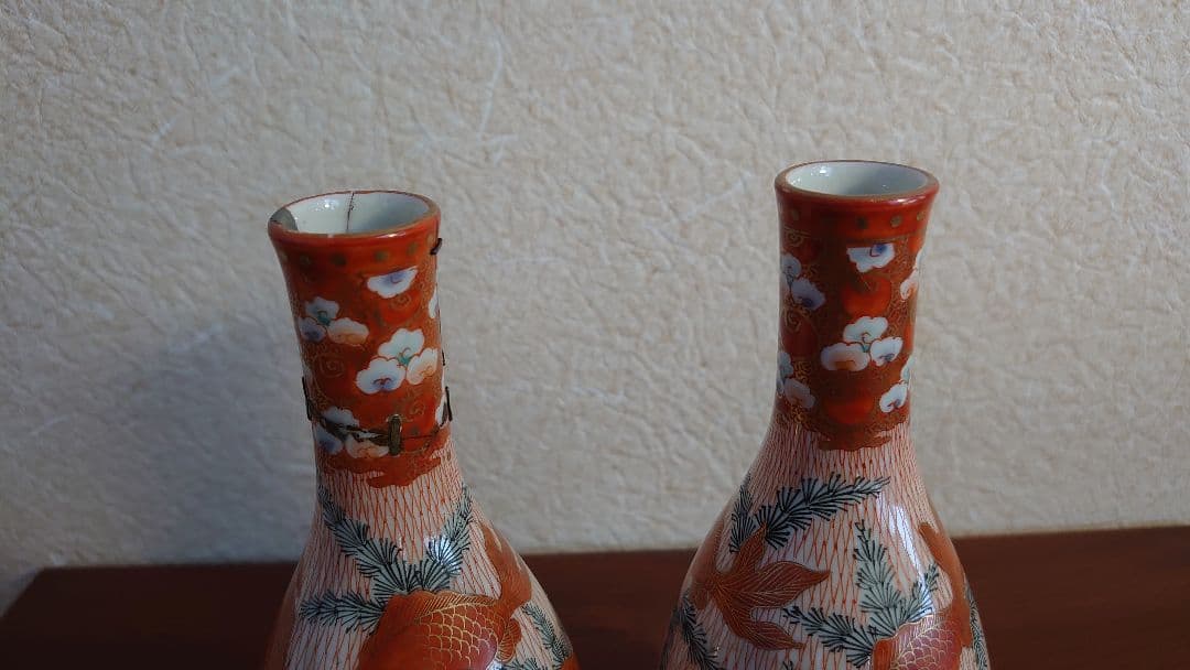 九谷焼 九谷　明治九谷　金魚の図　打出製　赤絵　網目　アンティーク九谷焼　2客