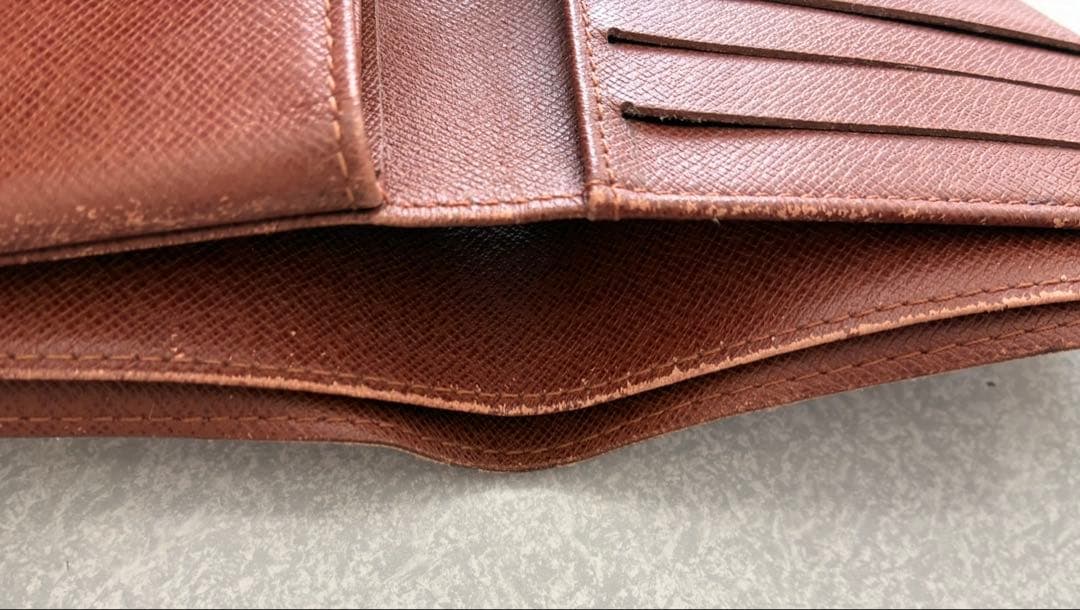 ルイヴィトン　二つ折り財布　モノグラム　ポルトフォイユ・マルコ 旧型