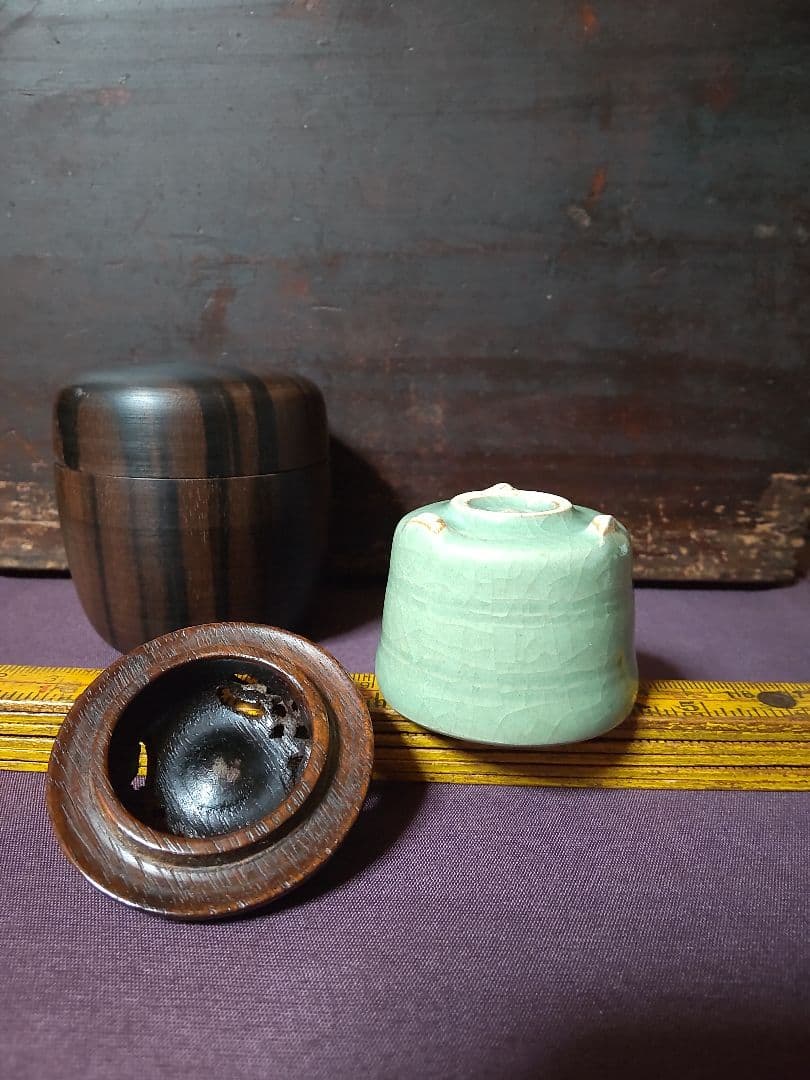 龍泉窯　青磁 陰刻 輪線 筒盃