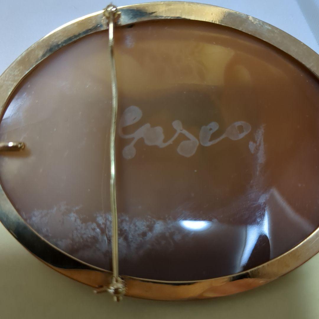 18金 天然シェルカメオブローチ 長さ74㎜重さ29g 作家サイン入