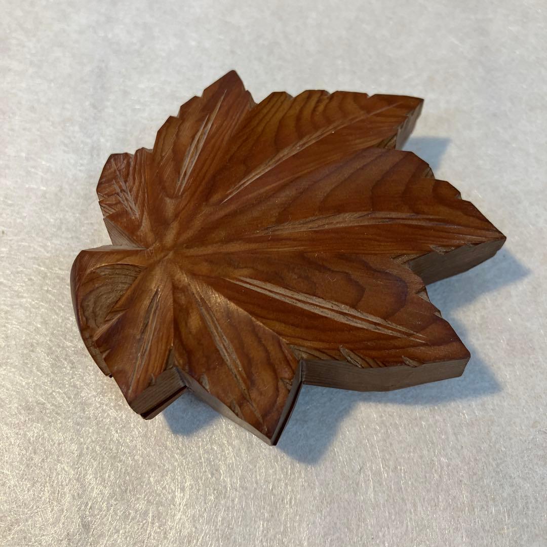 茶道具　香合　一位木(アララギ)使用　もみじ香合　紙箱　配送用桐箱　S61KG