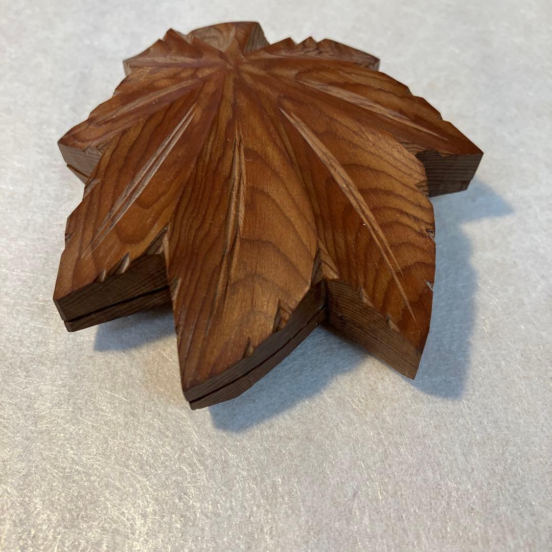 茶道具　香合　一位木(アララギ)使用　もみじ香合　紙箱　配送用桐箱　S61KG