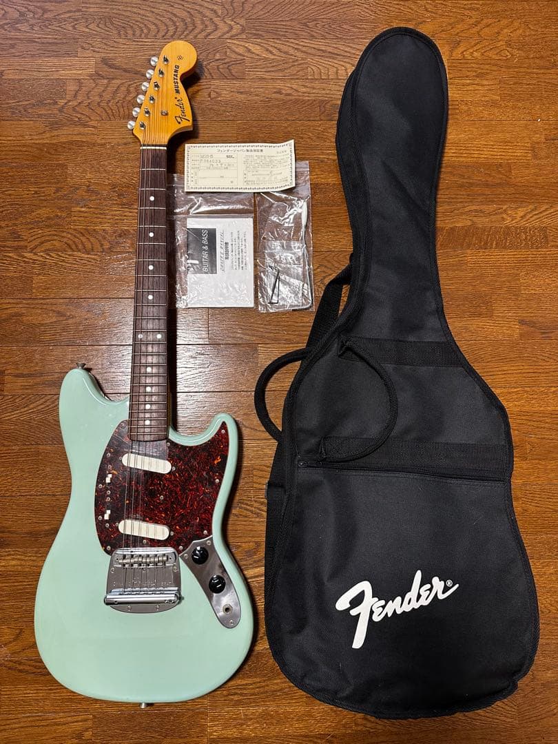 MG69-65フェルダー ムスタング/エレキギター ミントグリーン