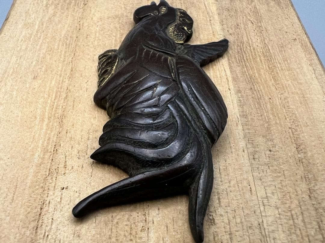 【海】江戸明治期　雄鶏形　ニワトリ　手彫　大目貫　金具　銅製鍍金　骨董品