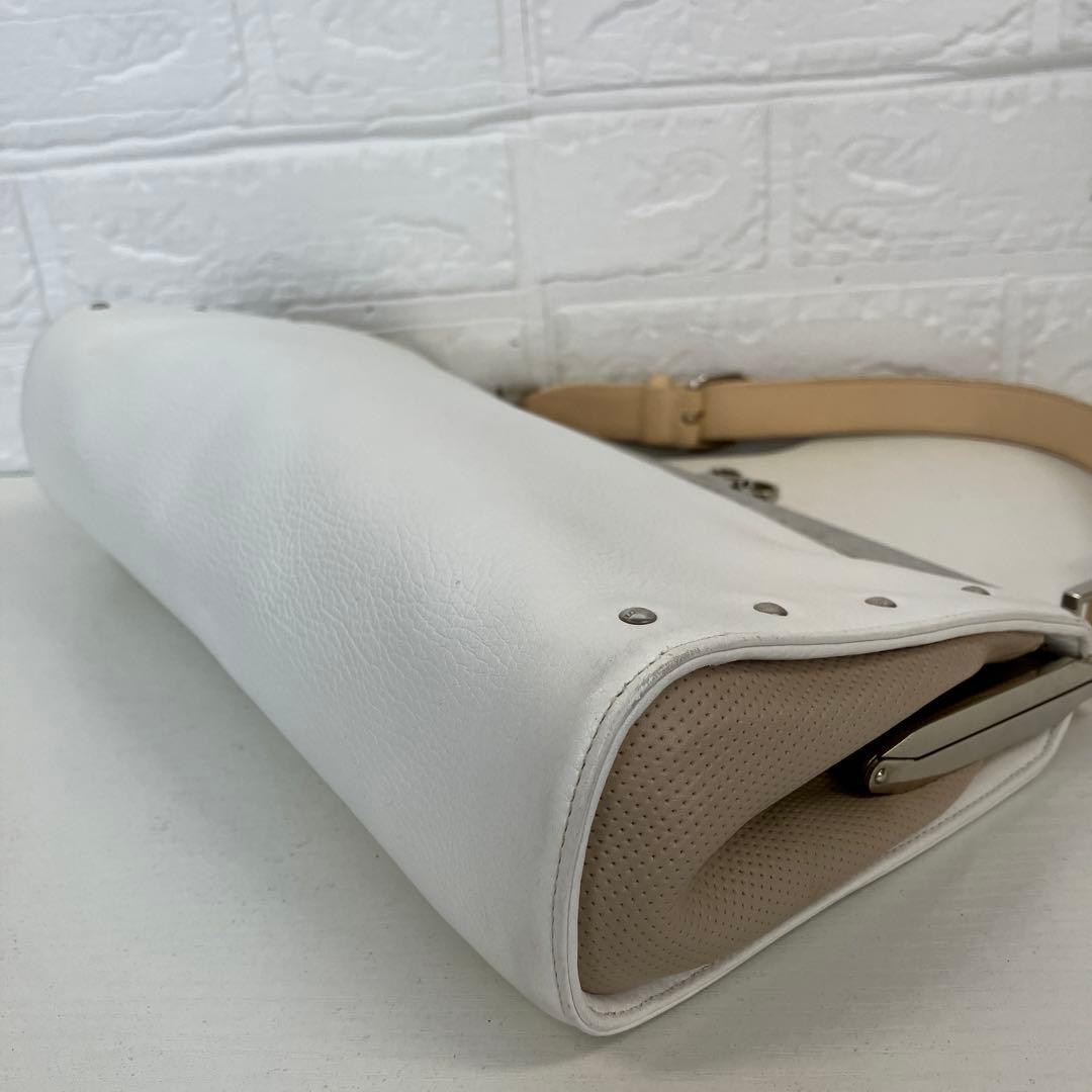 LOEWE　 ロエベ　ハンドバッグ　バタフライがま口　スタッズ　946