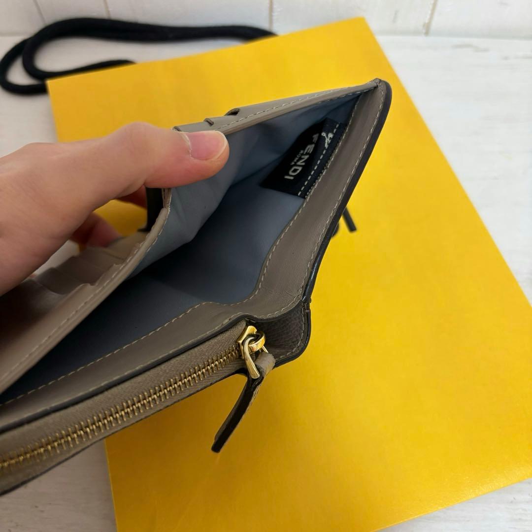 FENDI 二つ折り財布