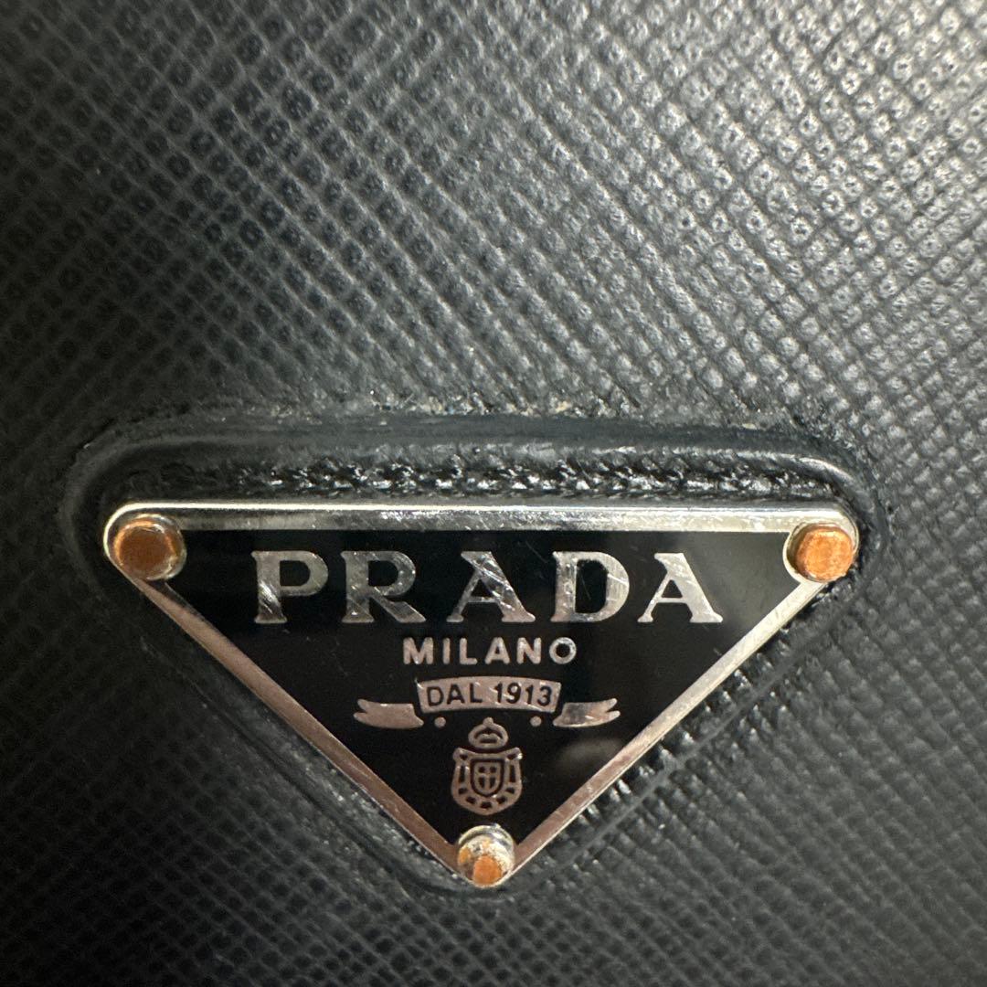 は*な様 PRADA ブラック iPhone15Proケース サフィアーノレザー