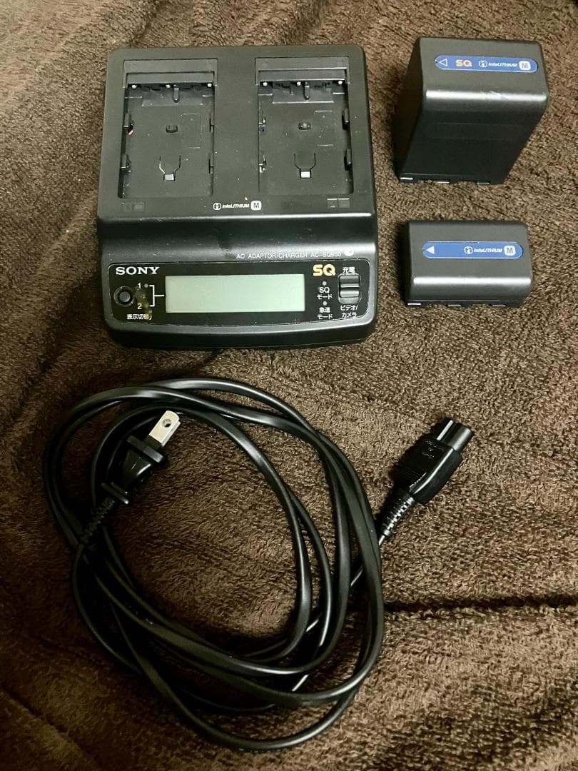 SONY ソニー MiniDV Handycamハンディカム DCR-TRV50