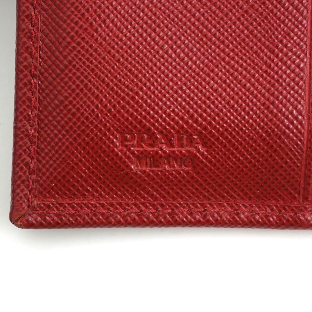 ✨新品未使用・箱付き✨　PRADA ミニ財布　サフィアーノレザー　二つ折り　赤色