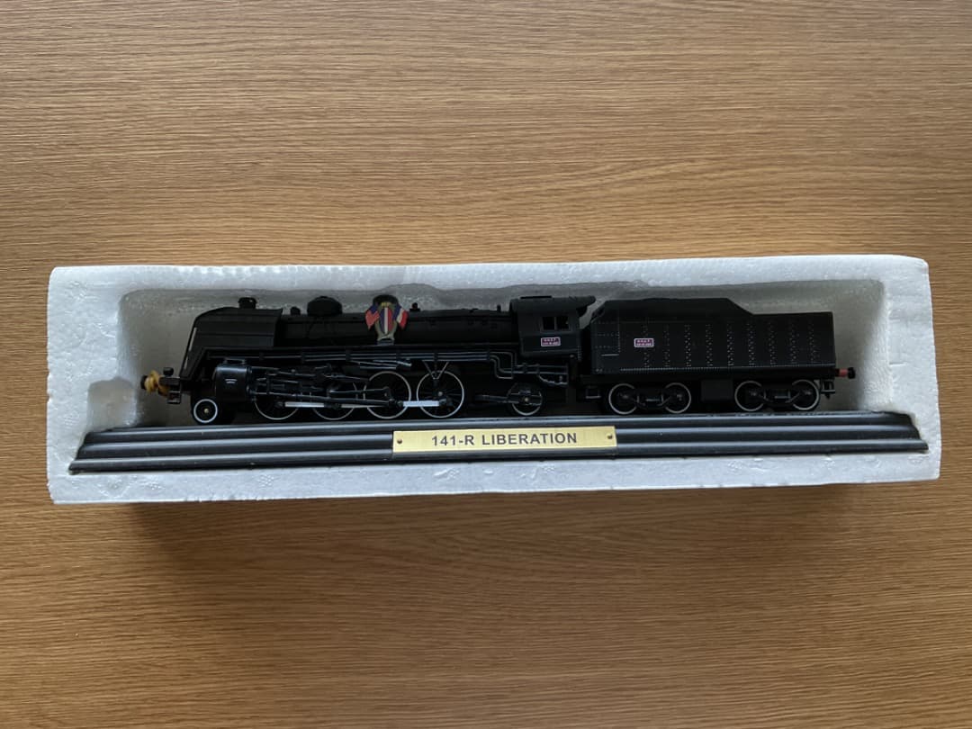 141-R LIBERATION 機関車 プラモデル 電車