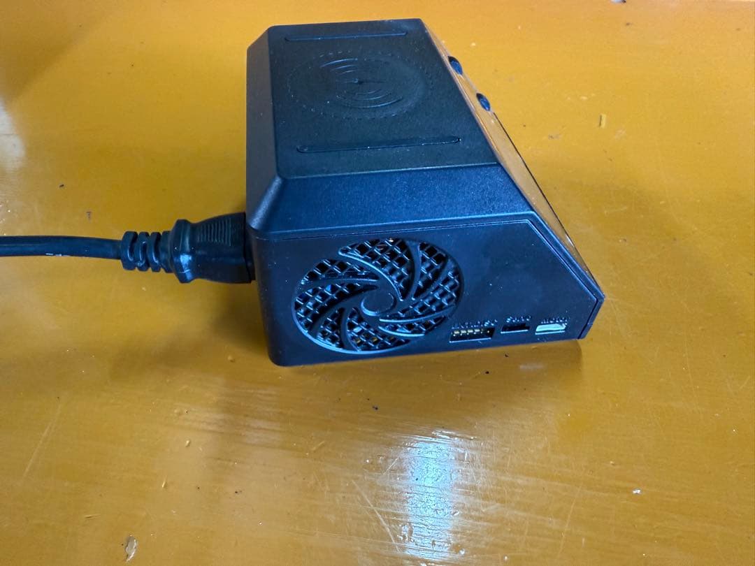 Futaba CDR-8000L バッテリーチャージャー