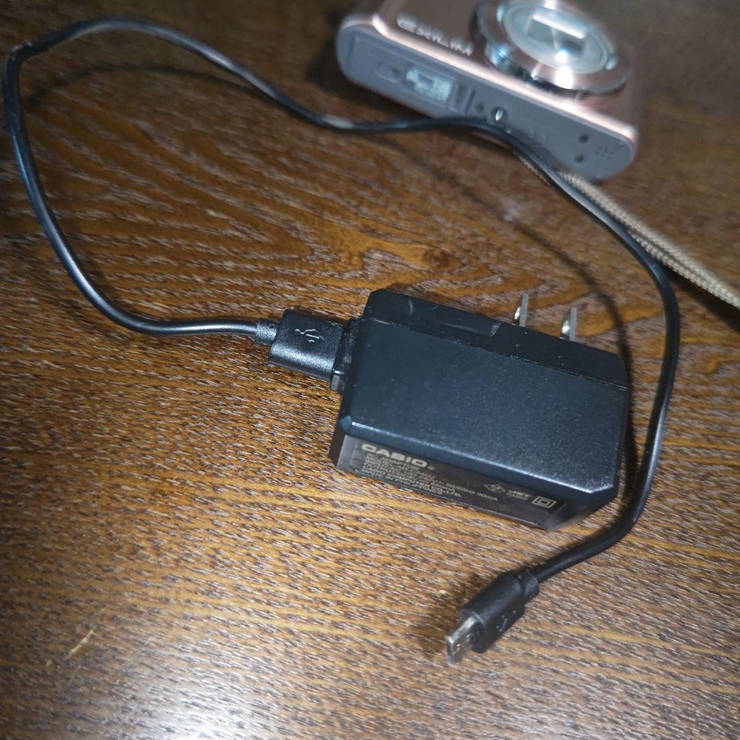 CASIO EXILIM デジタルカメラ ピンク 充電器付き(※中古品です。)