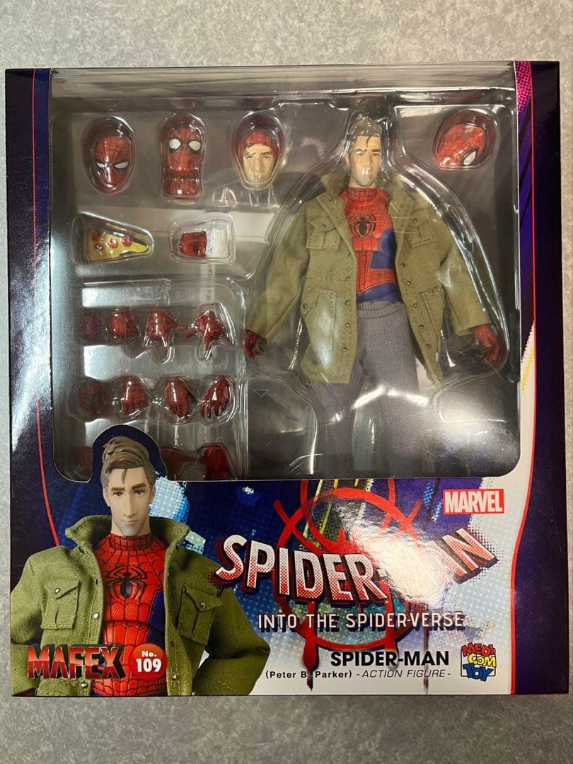 MAFEX ピーターBパーカー　スパイダーバース　　スパイダーマン　マフェックス